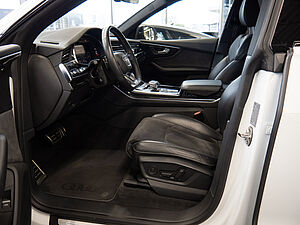 Audi Q8 50 TDI quattro S line 11 navigation