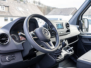 Mercedes-Benz Sprinter 317 CDI Tourer L2H2 18 navigation