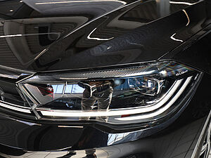 Volkswagen Polo R-Line 1,0 l TSI DSG 33 navigation