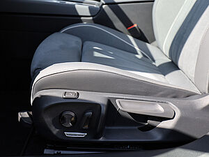 Volkswagen Passat Variant Business 1,5 l eTSI DSG 30 navigation