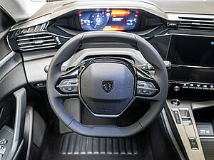 Peugeot 308 SW Allure BlueHDi 130 EAT8 8 navigation