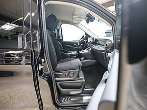 Mercedes-Benz V 220 d Style Lang 2 navigation