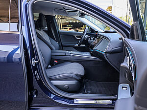 Mercedes-Benz E 300 de T Avantgarde Advanced Plus 2 navigation