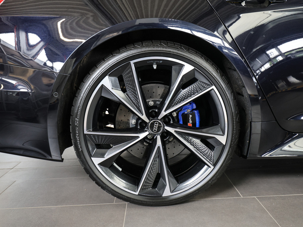 Bild 5 - RS6 Avant quattro Keramik 305 kmh performance Paket