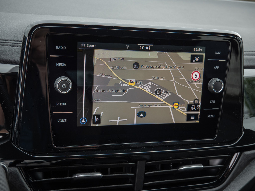Bild 10 - T-Roc R-Line 2.0 l TDI 150 PS DSG