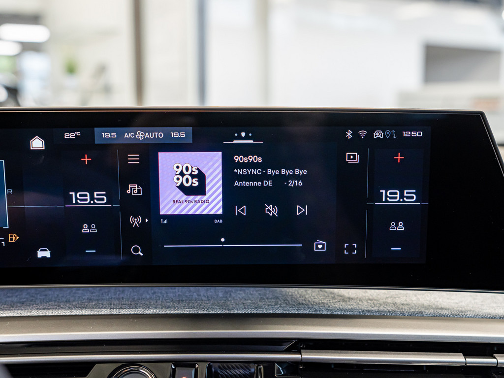 Bild 10 - 5008 GT HYBRID 145 e-DSC6