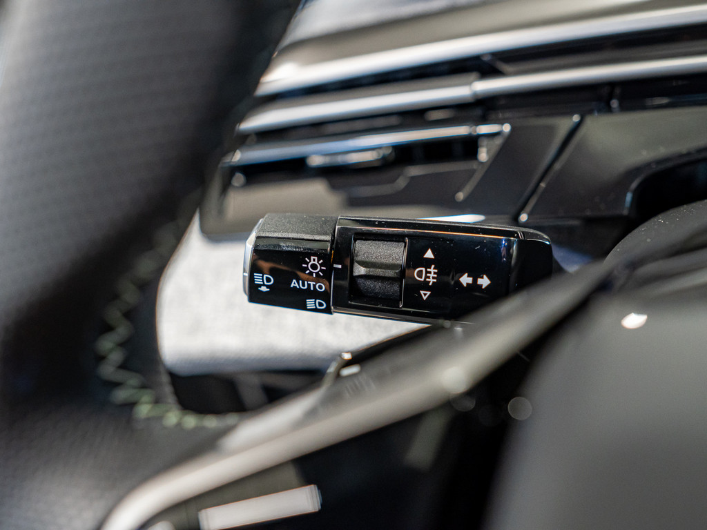 Bild 16 - 5008 GT HYBRID 145 e-DSC6