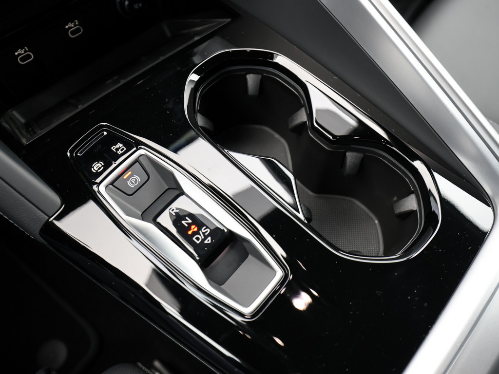 Bild 16 - Q5 SUV e-hybrid quattro S tronic