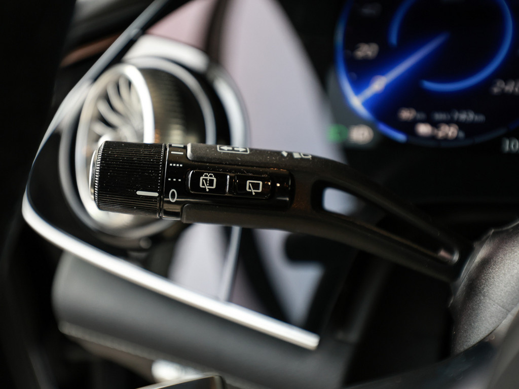 Bild 30 - EQE 500 4M SUV AMG Sport Premium + Hyperscreen