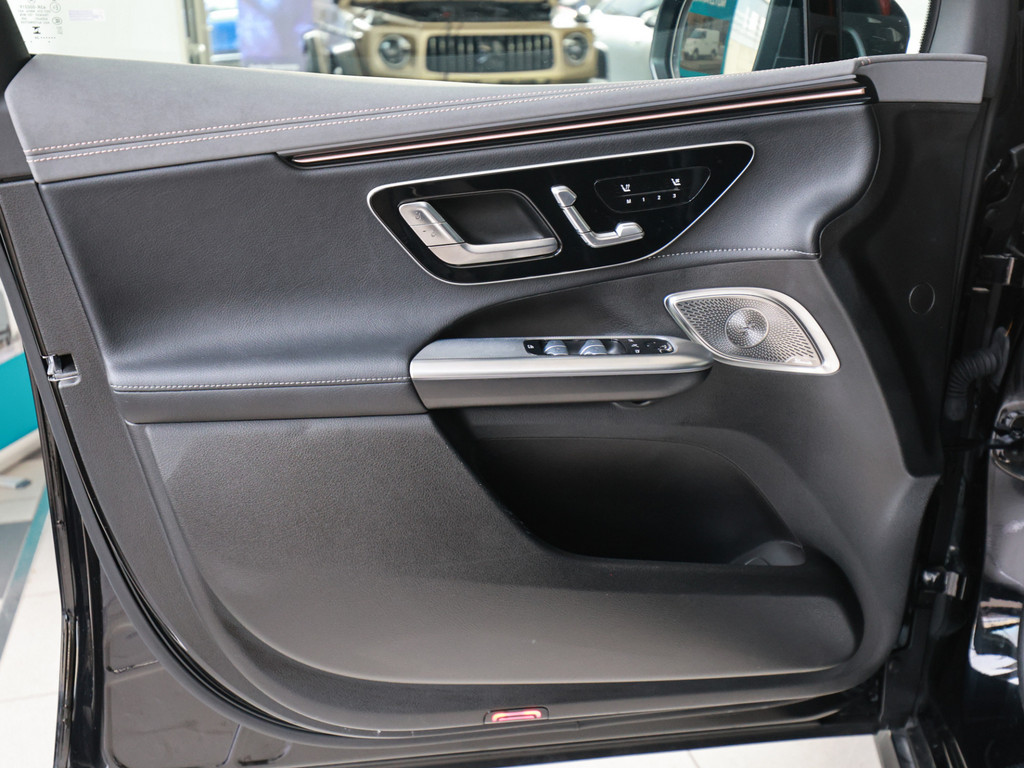 Bild 32 - EQE 500 4M SUV AMG Sport Premium + Hyperscreen