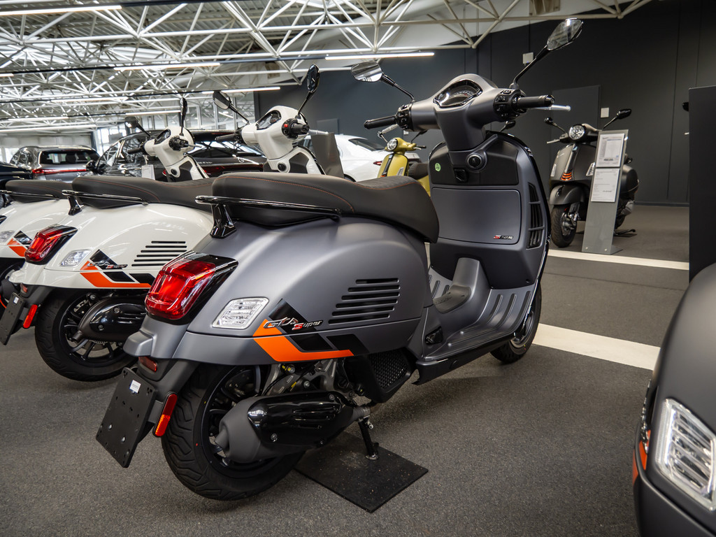 Bild 3 - GTS SuperSport 125 E5 + 