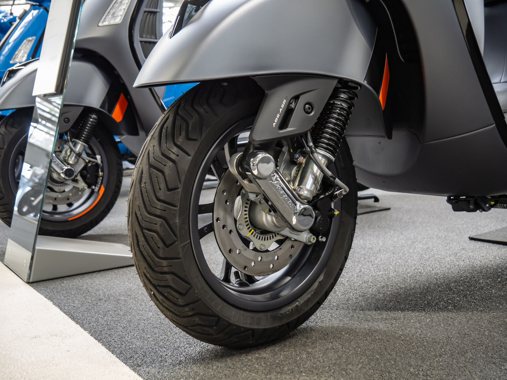 Bild 4 - GTS SuperSport 125 E5 + 