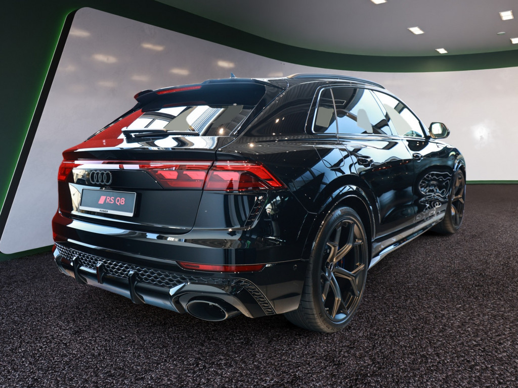 Bild 3 - RS Q8 SUV performance