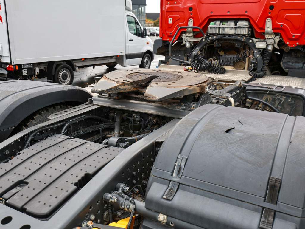 Bild 27 - Actros 1846 LS-SZM-Hydraulikanlage