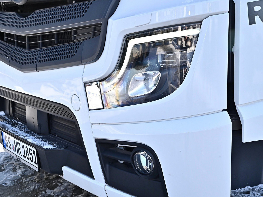 Bild 24 - Actros 1851 LSnRL 4x2 LowLiner höhenverst Sattelkupplung