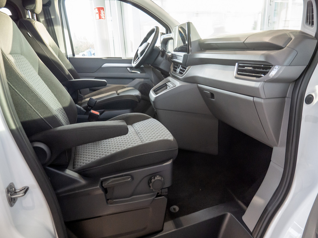 Bild 2 - Caravelle Life TDI 4M Aut LR EDITION