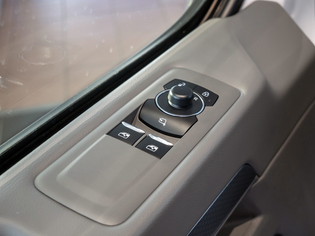 Bild 18 - Caravelle Life TDI 4M Aut LR EDITION