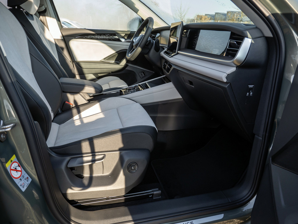 Bild 2 - Tayron Elegance 1. eHybrid DSG