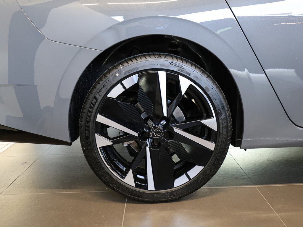 Bild 5 - 308 SW GT EXCLUSIVE HYBRID 145 e-DSC6