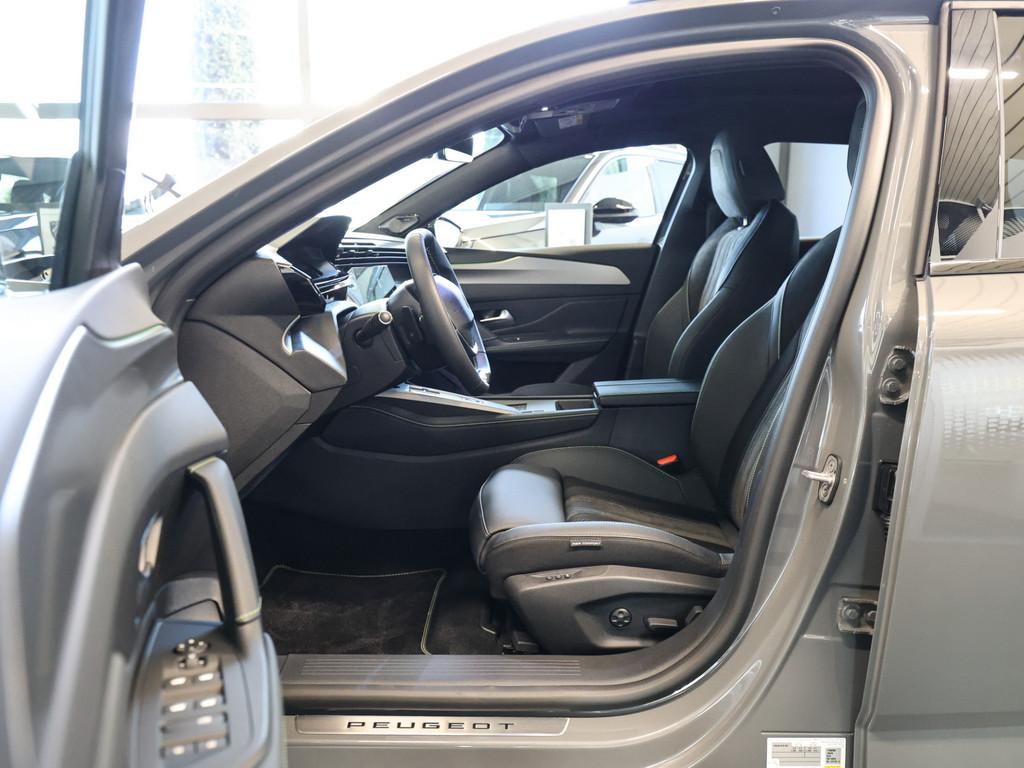 Bild 9 - 308 SW GT EXCLUSIVE HYBRID 145 e-DSC6