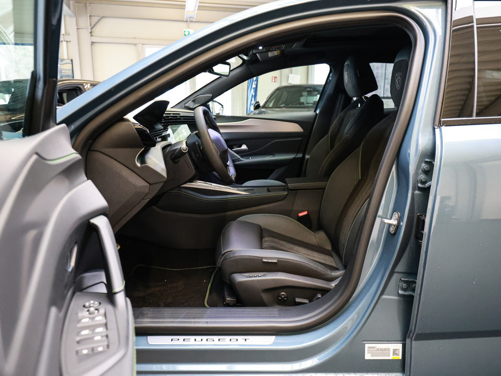 Bild 9 - 308 SW GT HYBRID 145 e-DSC6