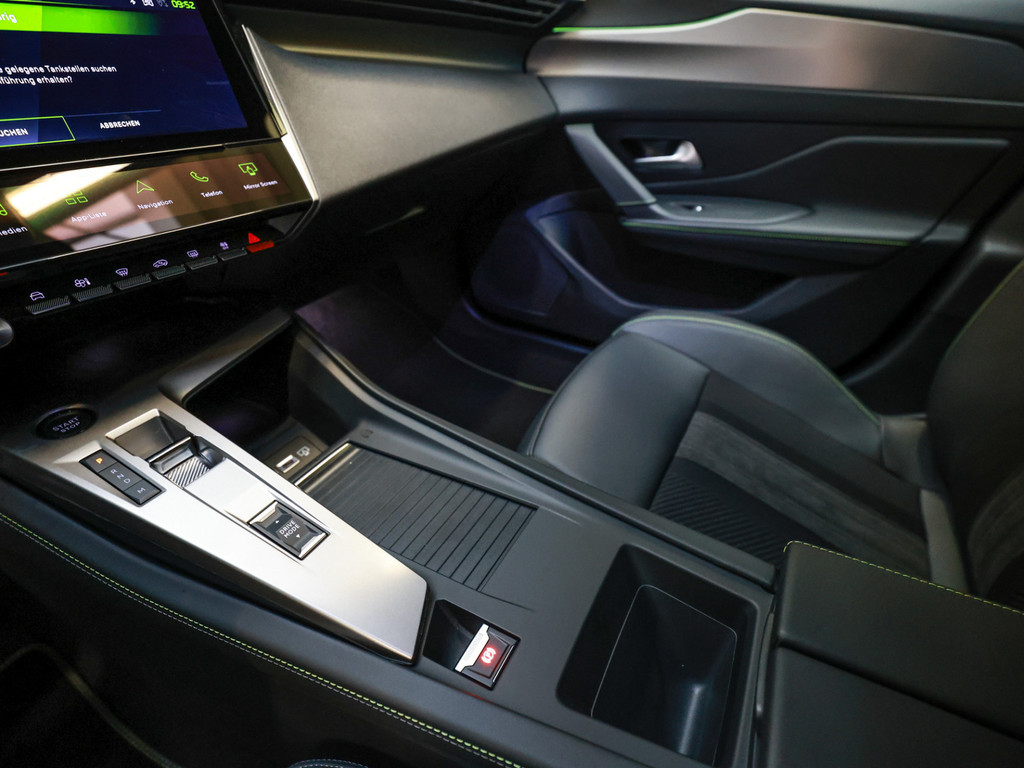 Bild 15 - 308 SW GT HYBRID 145 e-DSC6