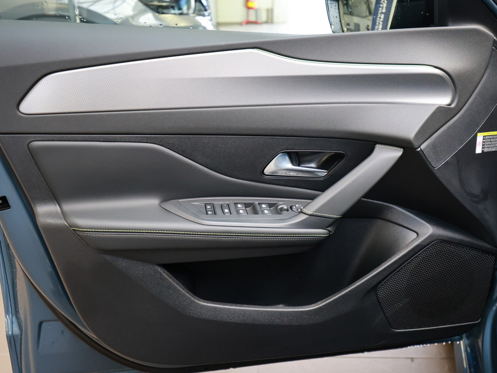 Bild 27 - 308 SW GT HYBRID 145 e-DSC6