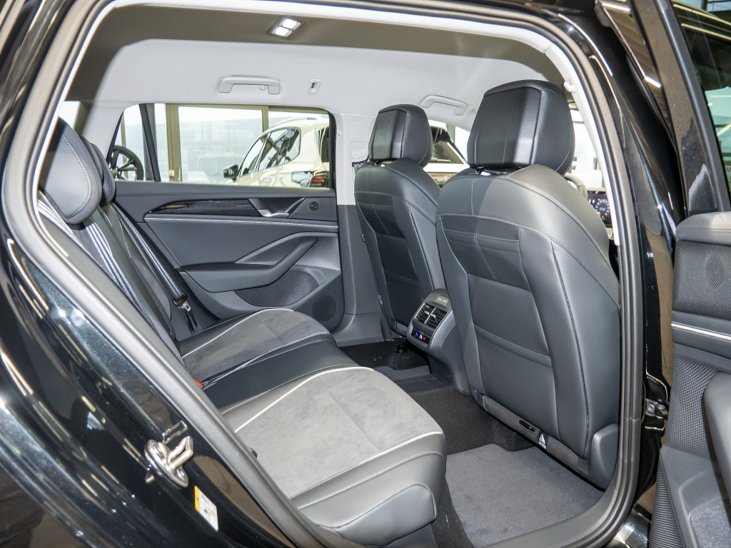 Bild 4 - Passat Business eTSI DSG