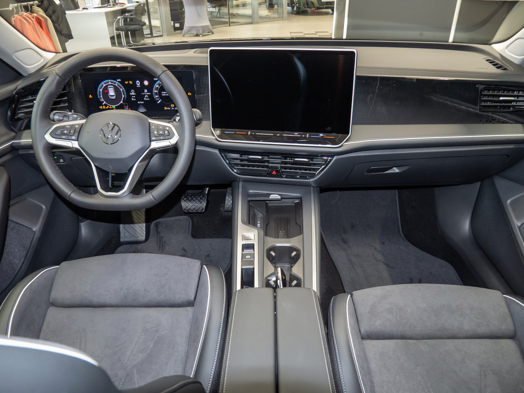 Bild 8 - Passat Business eTSI DSG