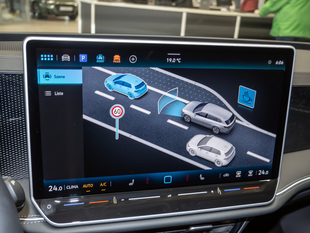 Bild 11 - Passat Business eTSI DSG
