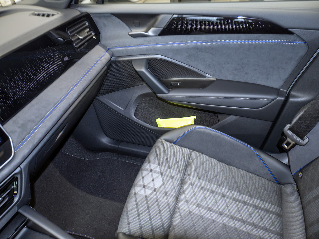 Bild 15 - Tiguan R-Line TSI 4M