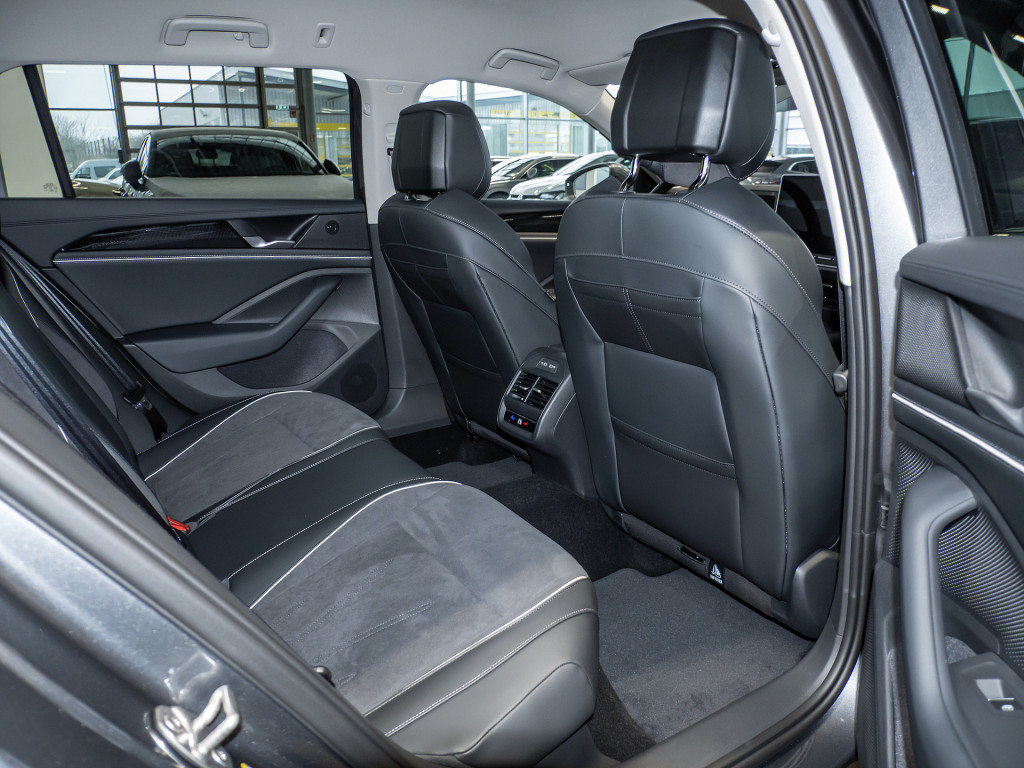Bild 4 - Passat Business eTSI DSG