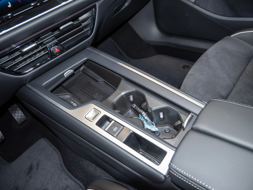 Bild 14 - Passat Business eTSI DSG