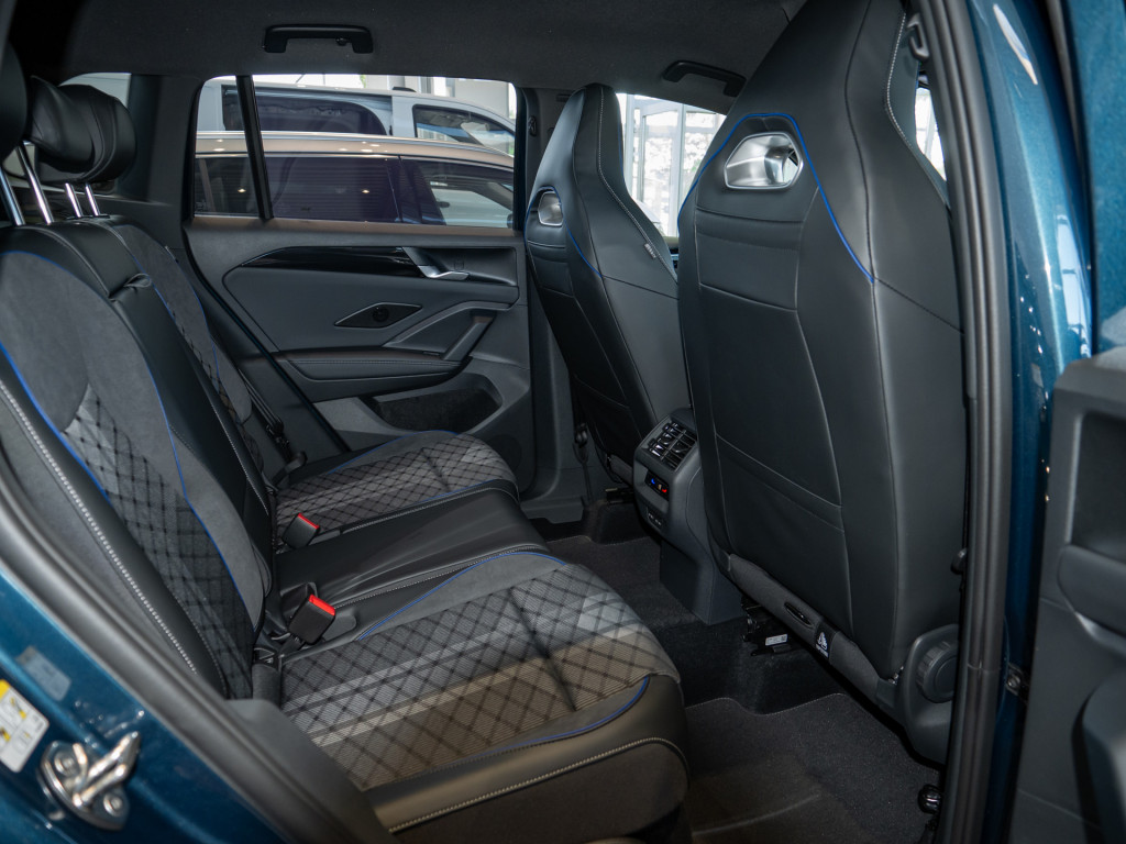 Bild 4 - Tiguan R-Line 4M DSG