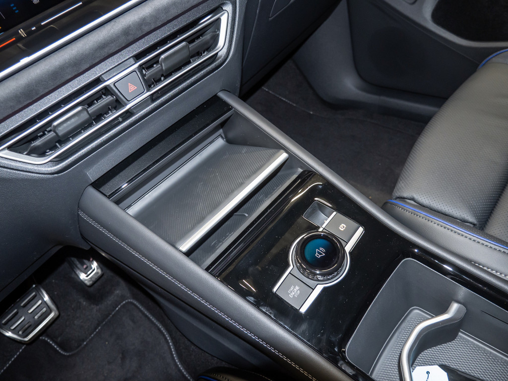 Bild 14 - Tiguan R-Line eTSI DSG