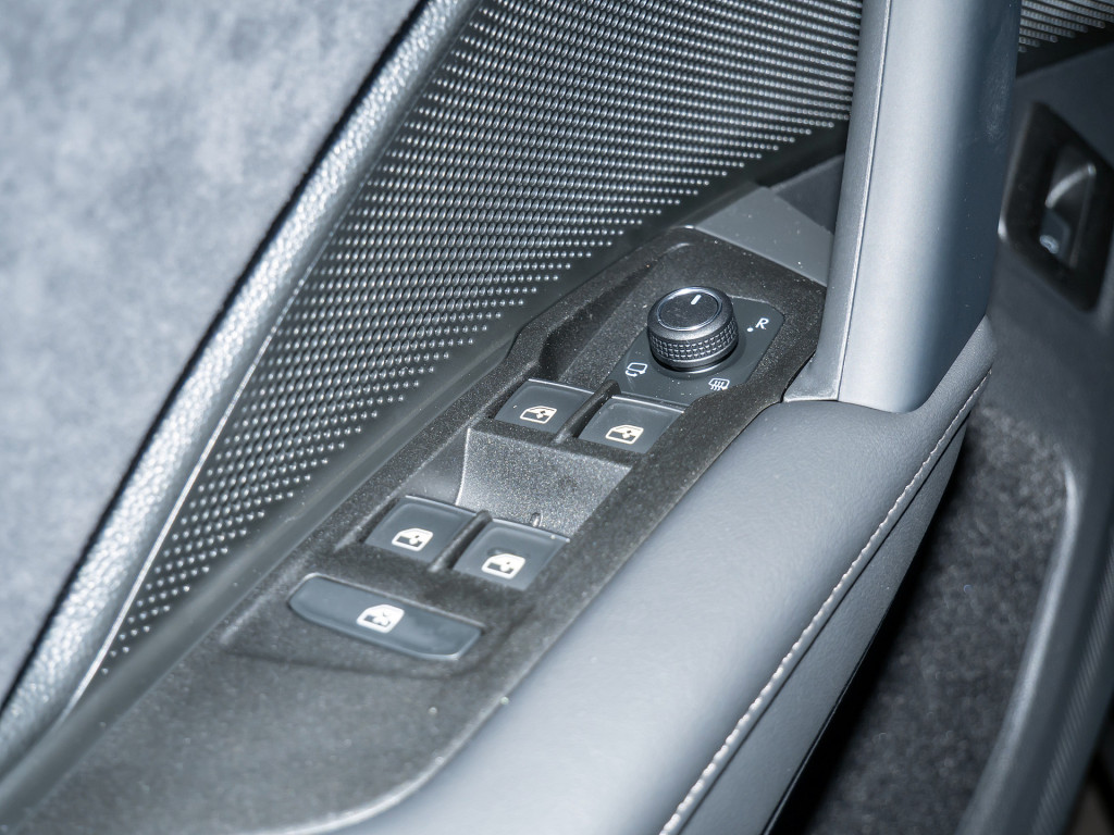 Bild 19 - Tiguan R-Line eTSI DSG