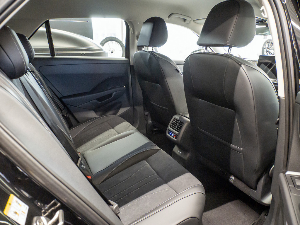 Bild 4 - T-Roc Style eTSI DSG