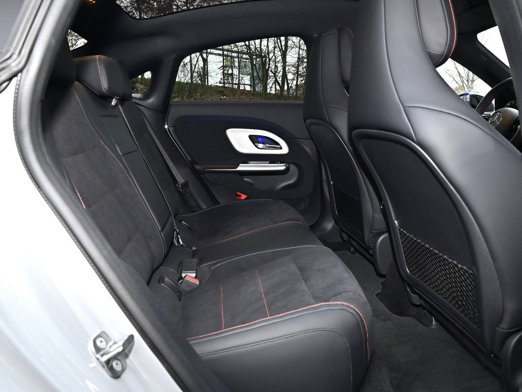Bild 5 - CLA 250 +  mit EQ Technologie AMG Line