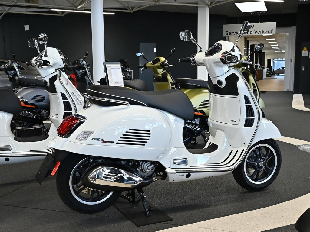 Bild 3 - GTS Super 310 E5 +