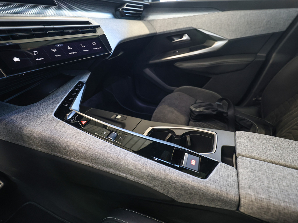 Bild 14 - e-3008 GT 210