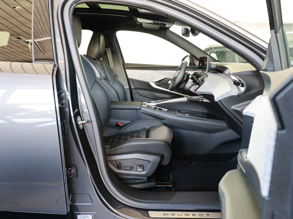 Bild 2 - e-5008 GT Exklusive Dual-Elektromotor 325 AWD