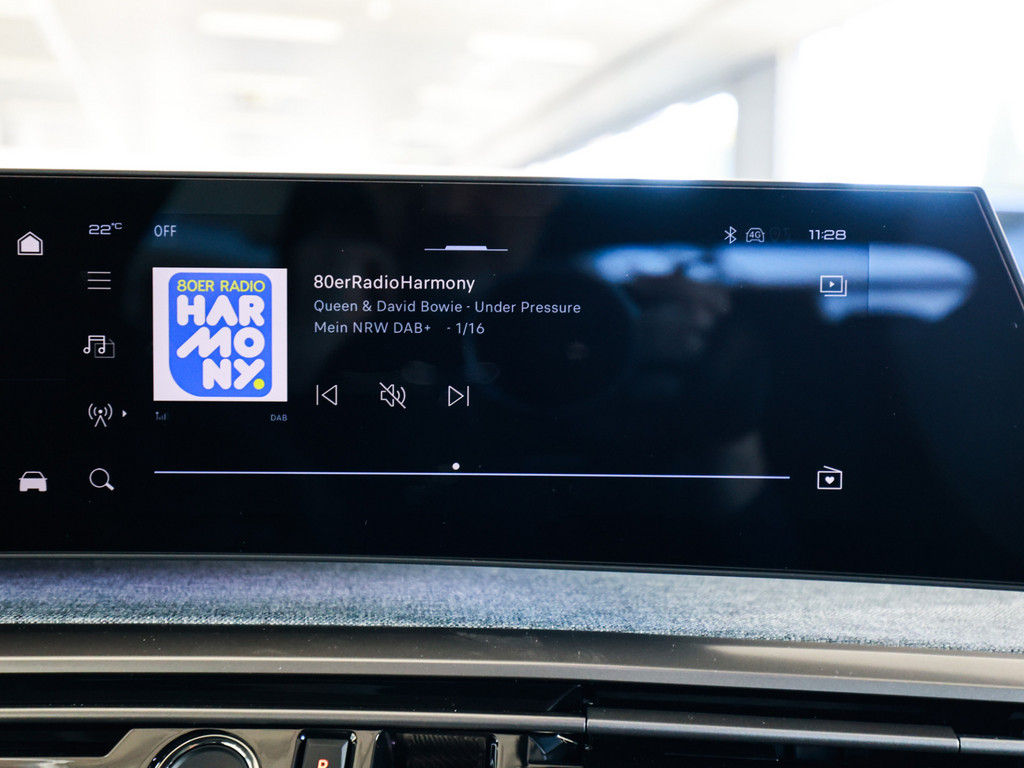 Bild 13 - e-5008 GT Exklusive Dual-Elektromotor 325 AWD