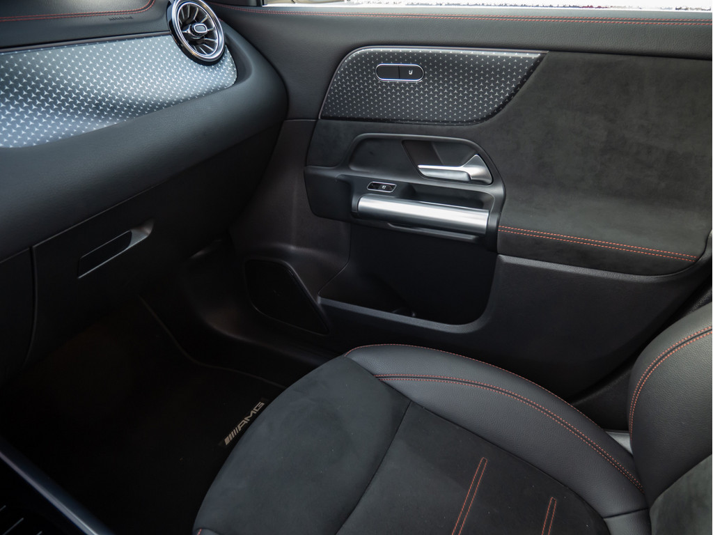 Bild 15 - EQA 350 4M AMG Sport Advanced + 