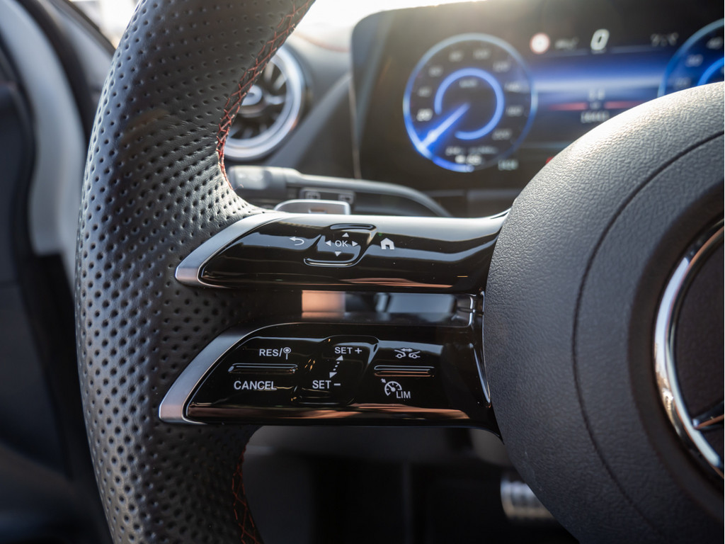 Bild 19 - EQA 350 4M AMG Sport Advanced + 