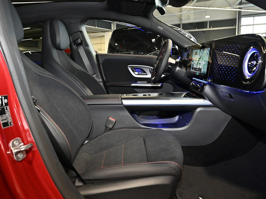 Bild 3 - CLA 200 mit EQ Technologie AMG Line