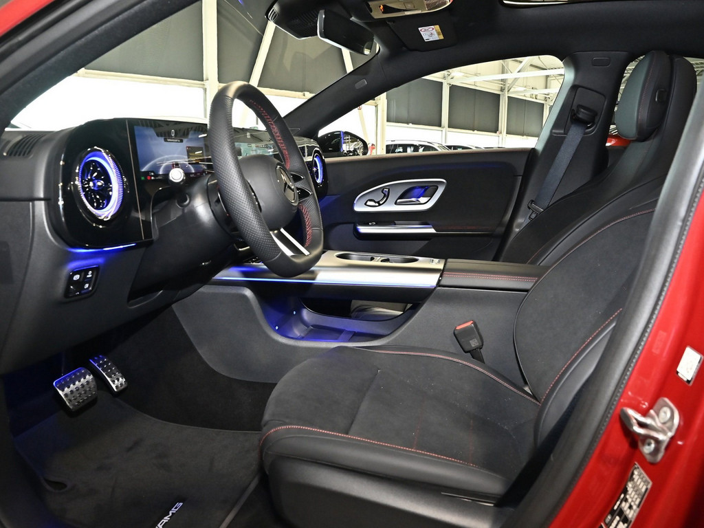 Bild 9 - CLA 200 mit EQ Technologie AMG Line