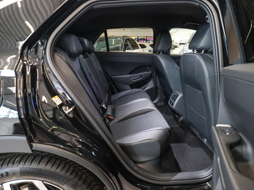Bild 4 - T-Roc R-Line 1.5 eTSI DSG