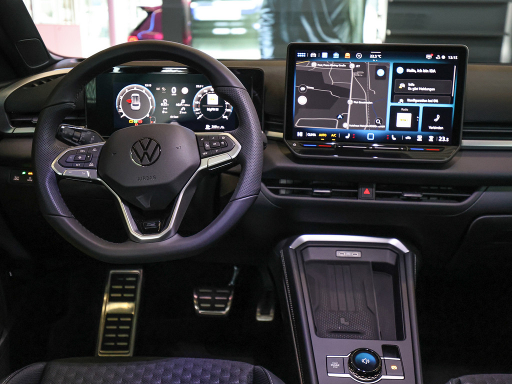 Bild 9 - T-Roc R-Line 1.5 eTSI DSG