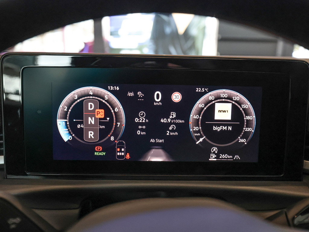 Bild 18 - T-Roc R-Line 1.5 eTSI DSG