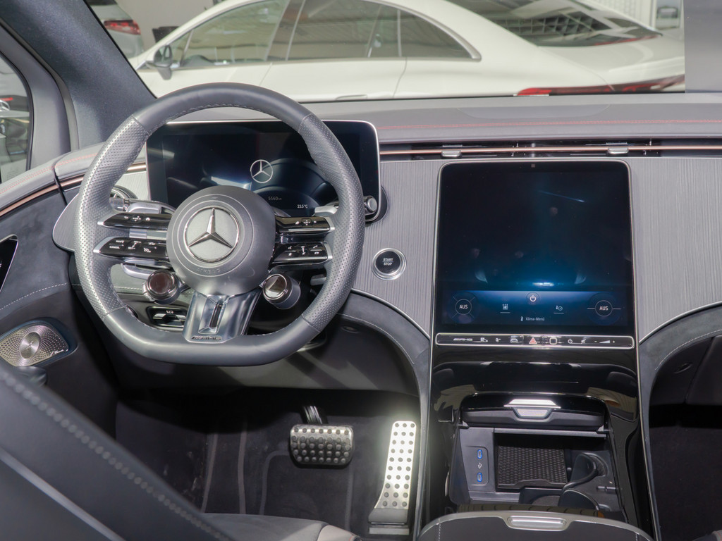 Bild 31 - EQE 53 AMG 4M + SUV Premium